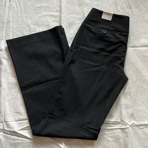 NWT Women’s Express The Editor pants